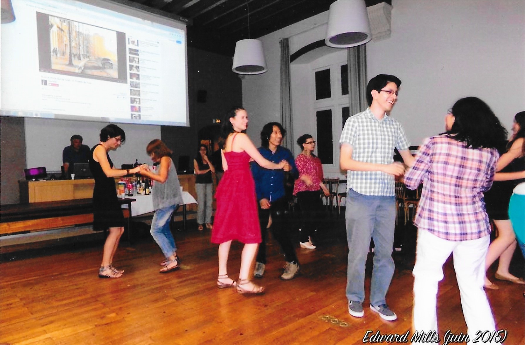 Danses à la soirée internationale (SEM 2015)